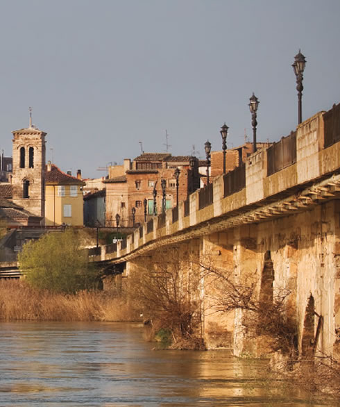 Imagen de un puente de la Ribera